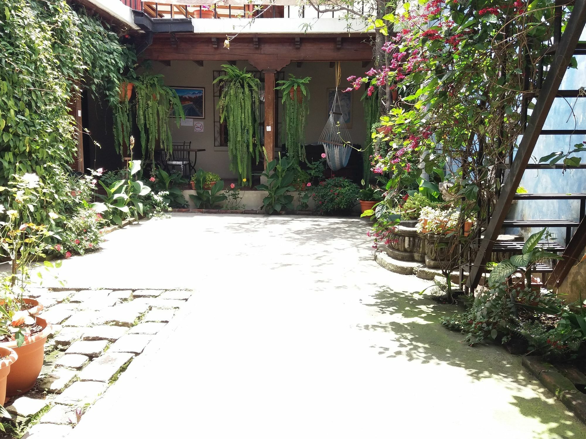 Dionisio Inn アンティグア・グアテマラ エクステリア 写真